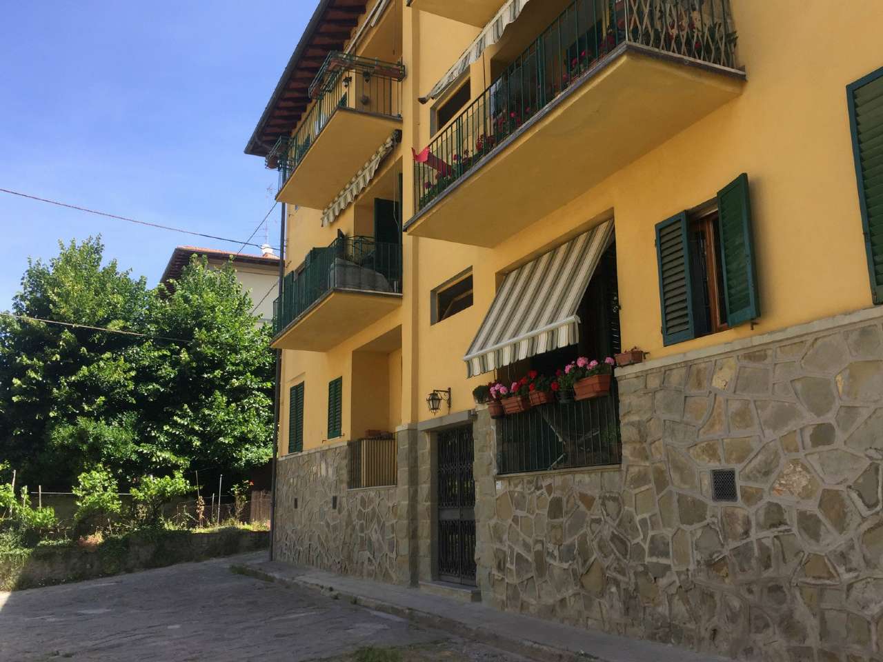  fiesole vendita quart:  studio immobiliare bartoloni