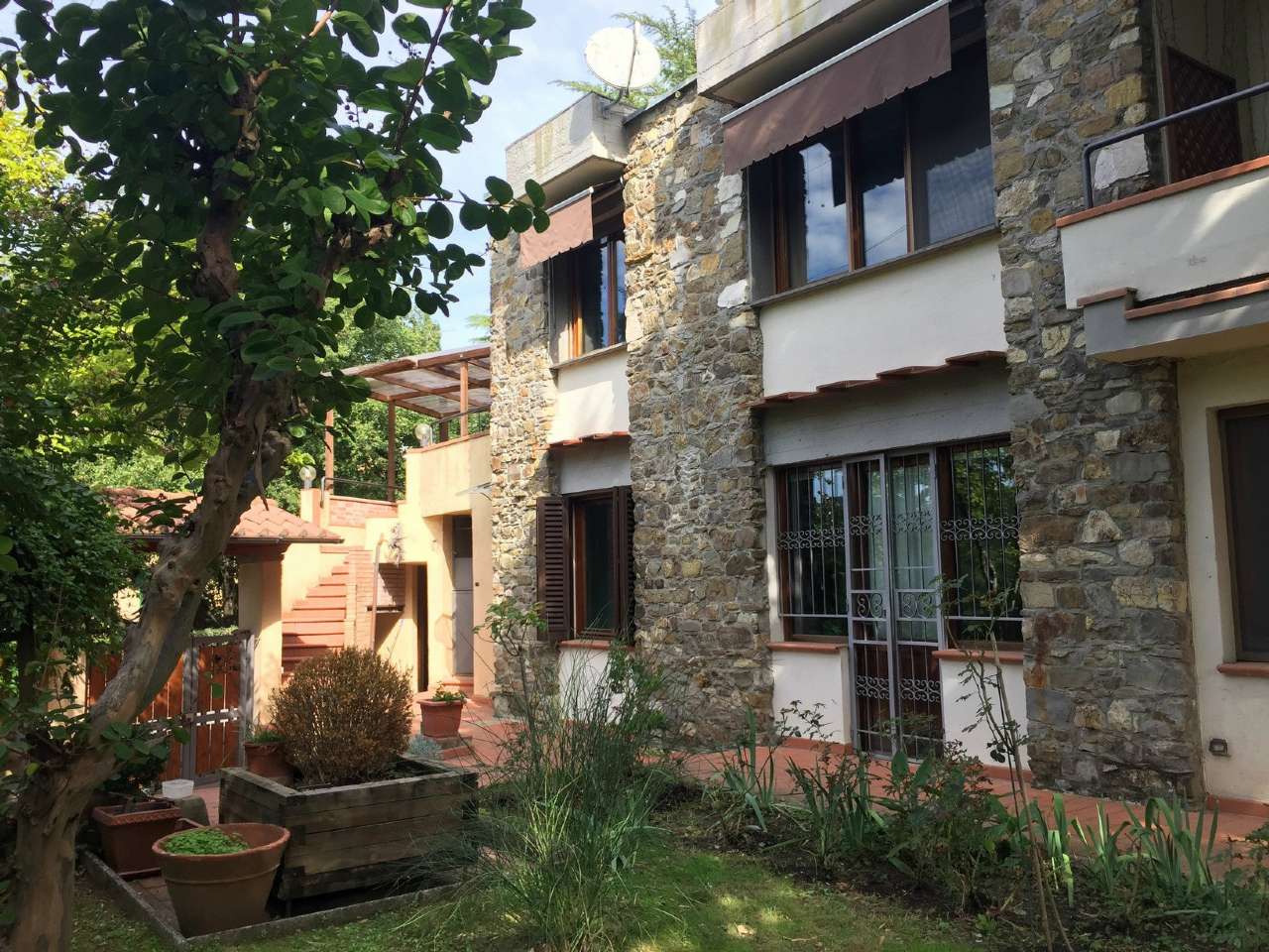  fiesole vendita quart:  studio immobiliare bartoloni