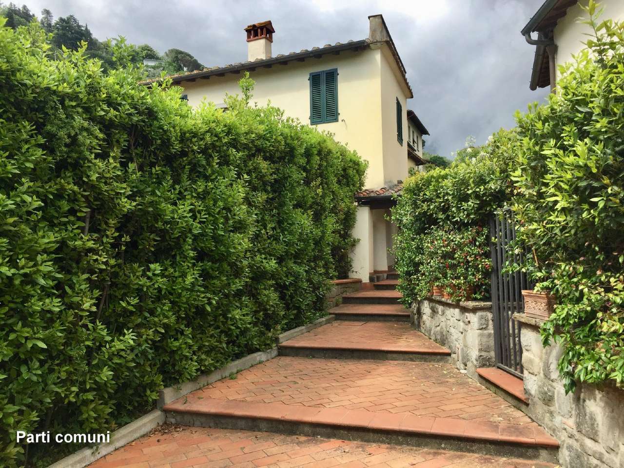  fiesole vendita quart:  studio immobiliare bartoloni