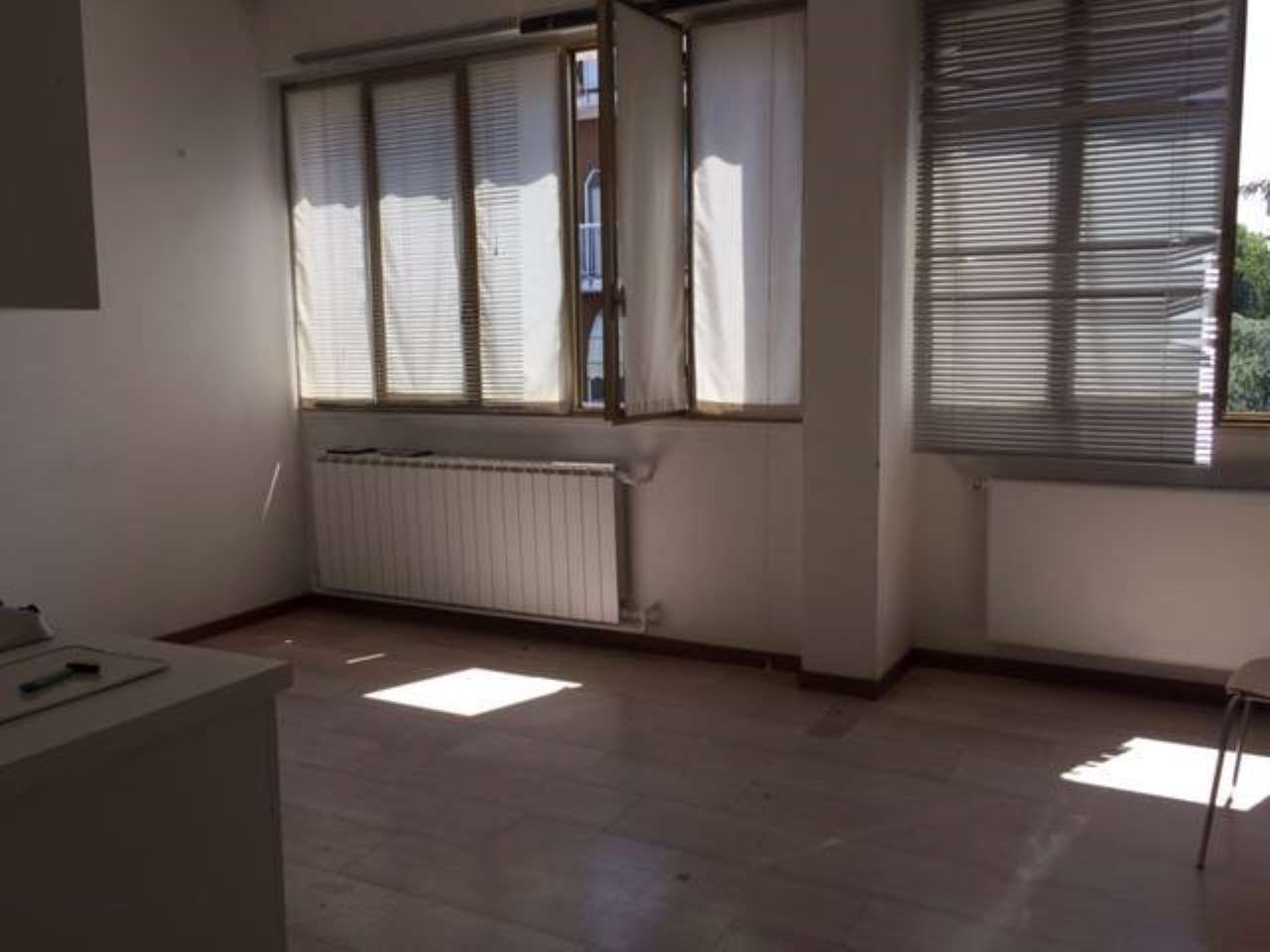 Ufficio - Loc.Com. PIACENZA affitto    INVEST s.r.l. – INTERMEDIARIA CONSULENZE IMMOBILIARI