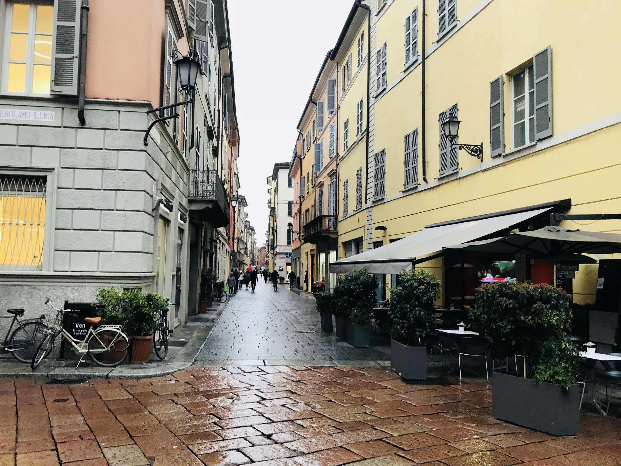 Negozio - Loc.Com. PIACENZA affitto  CENTRO STORICO  INVEST s.r.l. – INTERMEDIARIA CONSULENZE IMMOBILIARI