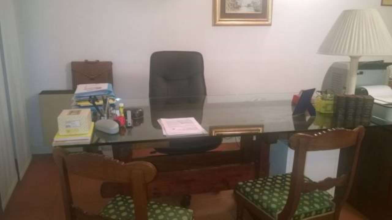 Ufficio - Loc.Com. PIACENZA affitto  CENTRO STORICO  INVEST s.r.l. – INTERMEDIARIA CONSULENZE IMMOBILIARI