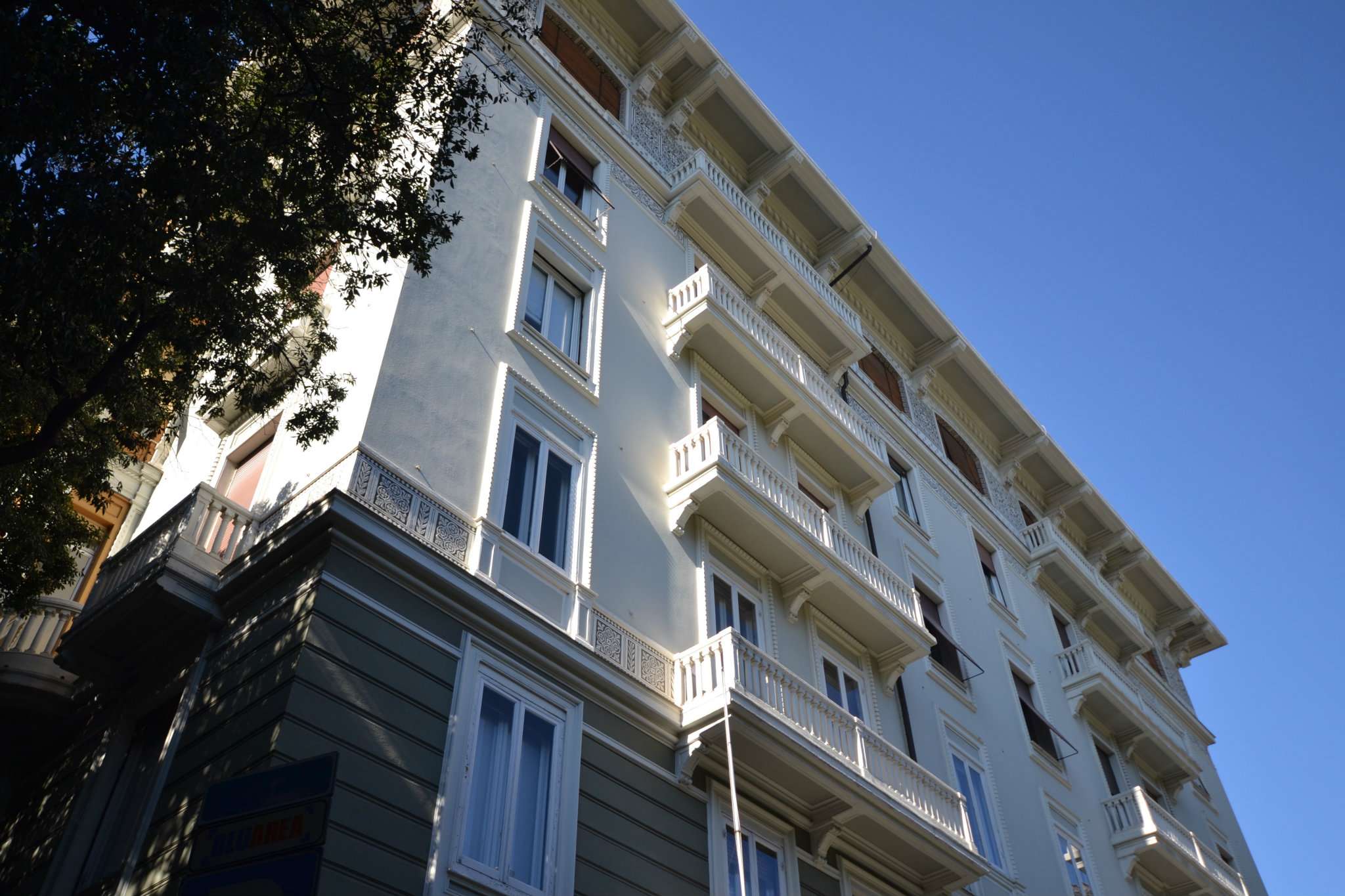  genova vendita quart: carignano affiliato-fondocasa-genova-centro-storico-studio-centro-storico-uno