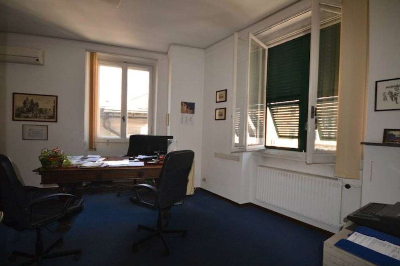 Ufficio - Loc.Com. GENOVA affitto   XXV APRILE Affiliato Fondocasa Genova Centro Storico - Studio Centro Storico Uno