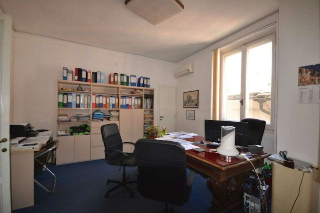 Ufficio - Loc.Com. GENOVA affitto   XXV APRILE Affiliato Fondocasa Genova Centro Storico - Studio Centro Storico Uno