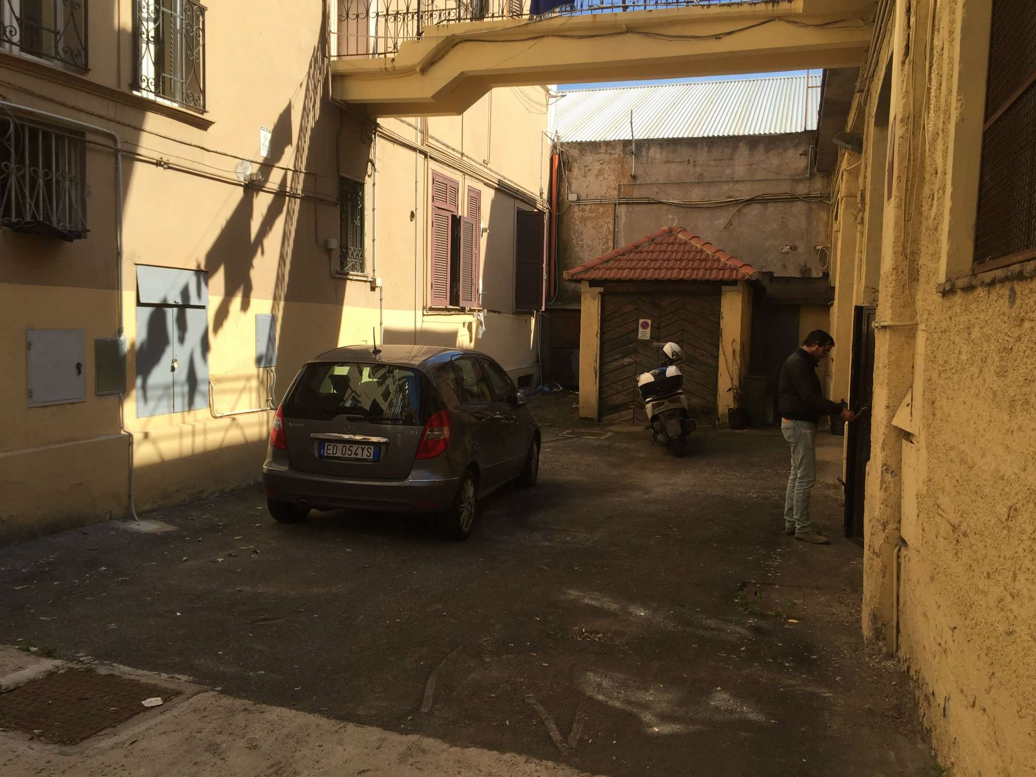 Negozio - Loc.Com. ROMA affitto  MARCONI Bove Giada Immobiliare S.r.l.