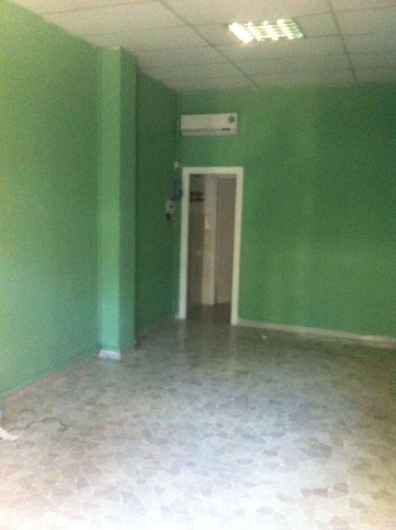 Negozio - Loc.Com. ROMA affitto  TALENTI val sillaro Fabbrica Di Stile