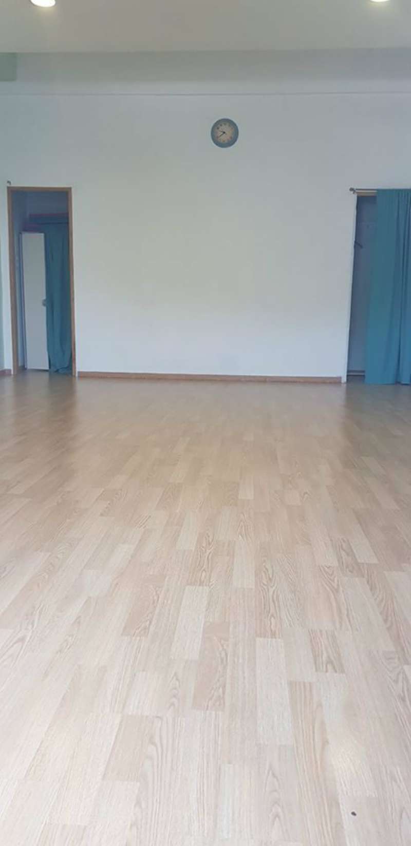 Negozio - Loc.Com. ROMA vendita  LIDO DI OSTIA LEVANTE Mar Rosso Studio Immobiliare di Barbara Cannavale