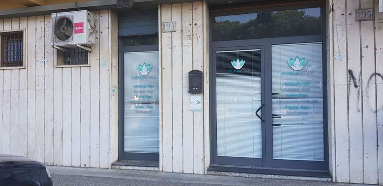 Negozio - Loc.Com. ROMA vendita  LIDO DI OSTIA LEVANTE Mar Rosso Studio Immobiliare di Barbara Cannavale