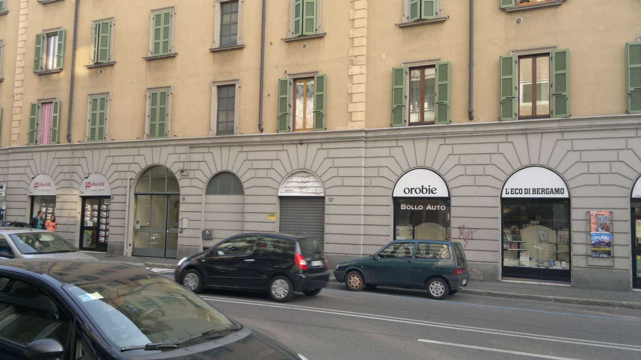 Negozio - Loc.Com. BERGAMO affitto   Angelo Maj Zerotrentacinque Casa