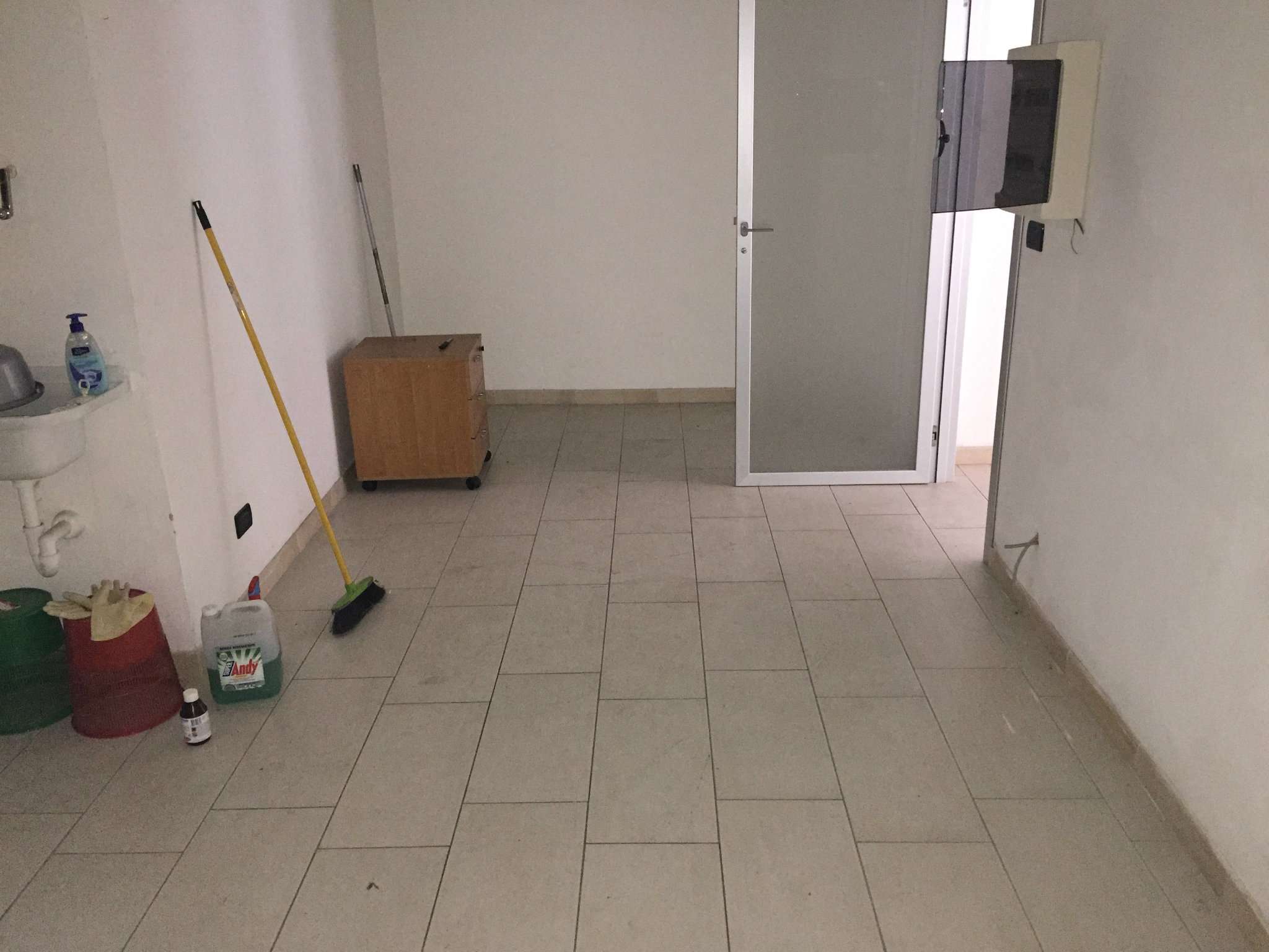 Negozio - Loc.Com. TORINO vendita  MIRAFIORI NORD buriasco STE.MAR. AGENZIA IMMOBILIARE