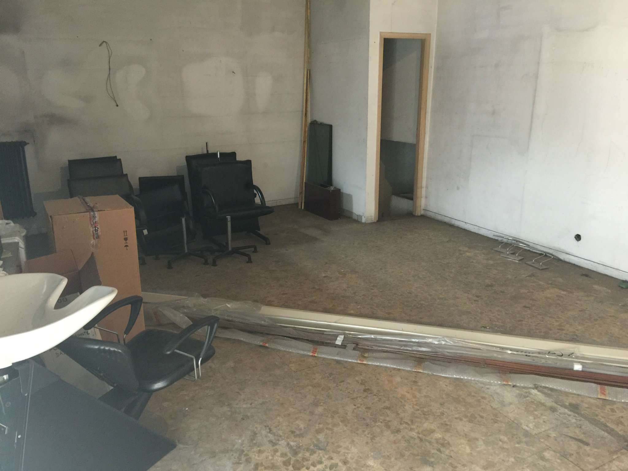 Negozio - Loc.Com. TORINO vendita  LINGOTTO palma di cesnola STE.MAR. AGENZIA IMMOBILIARE