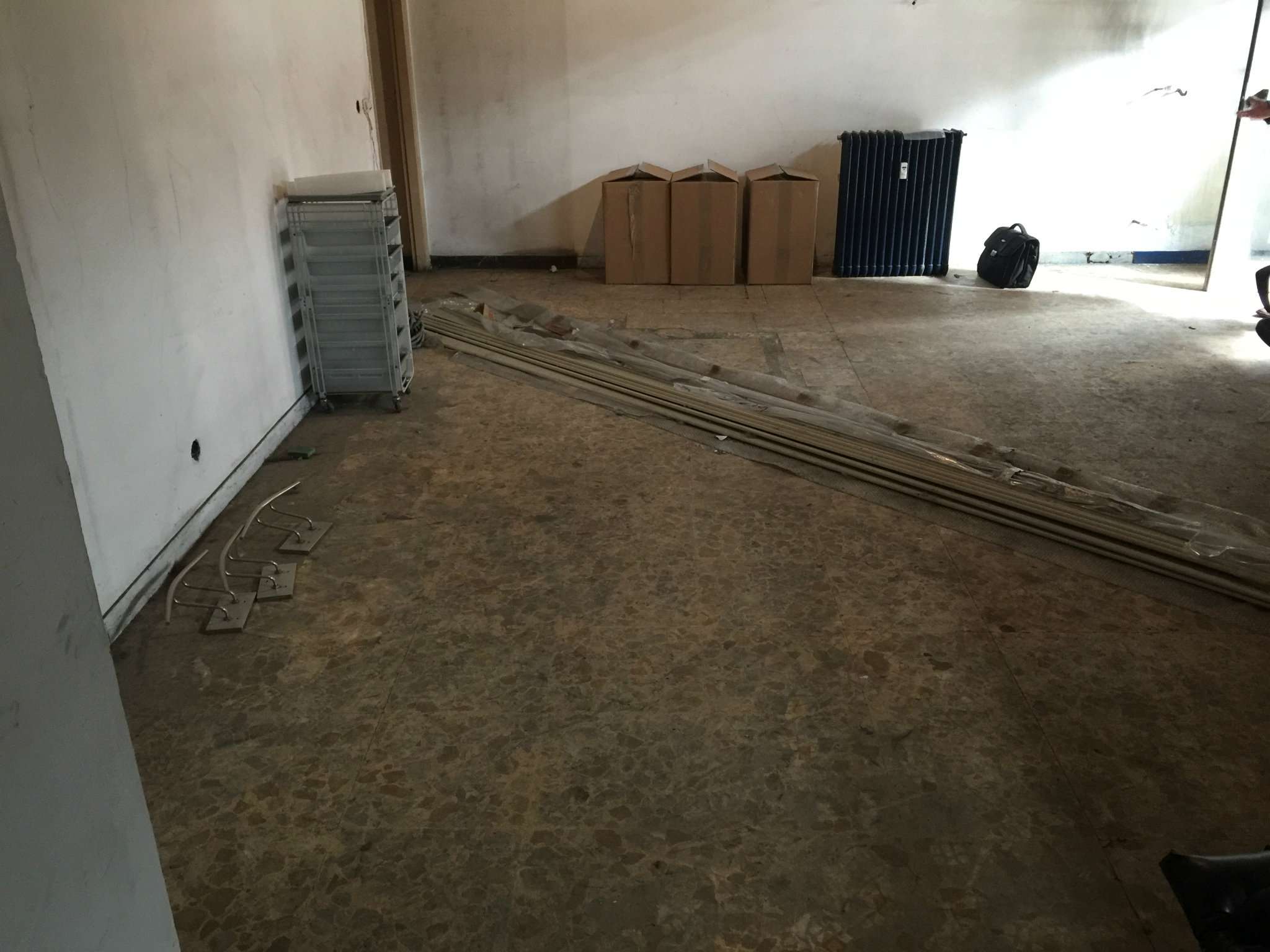 Negozio - Loc.Com. TORINO vendita  LINGOTTO palma di cesnola STE.MAR. AGENZIA IMMOBILIARE