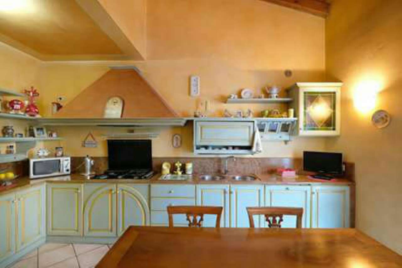 Villa Trifamiliare BORGOSATOLLO vendita   IV Novembre Agenzia Salvi Immobiliare