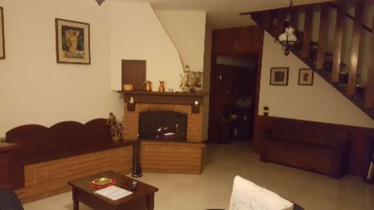 Villa Unifamiliare - Indipendente CERVIGNANO D