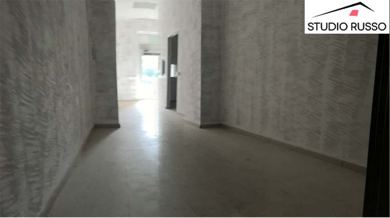 Negozio - Loc.Com. ROMA affitto  San giovanni via eurialo Studio Russo Srl