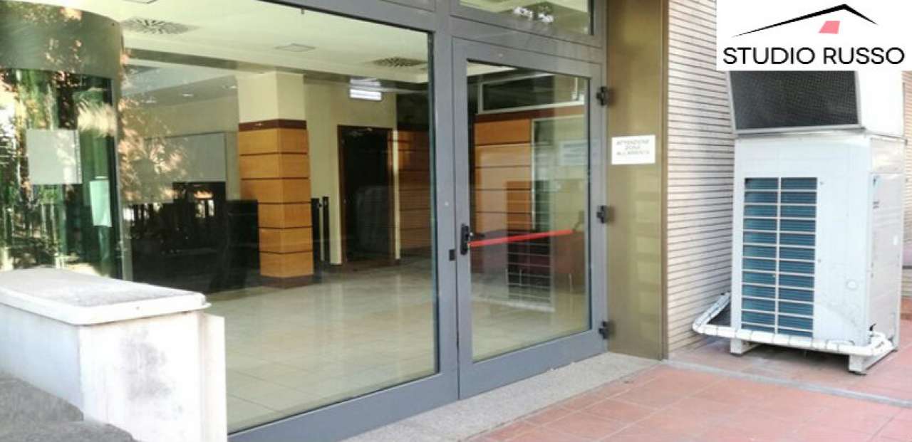 Negozio - Loc.Com. ROMA affitto  FLEMING via bevagna Studio Russo Srl