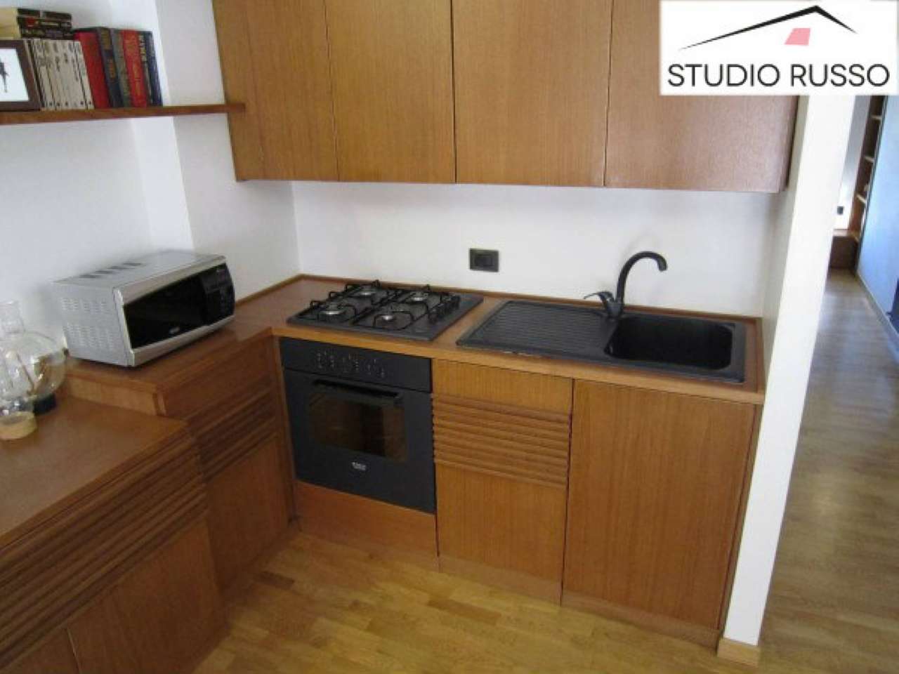 Appartamento ROMA vendita  FLEMING Via Cortina D' Ampezzo Studio Russo Srl