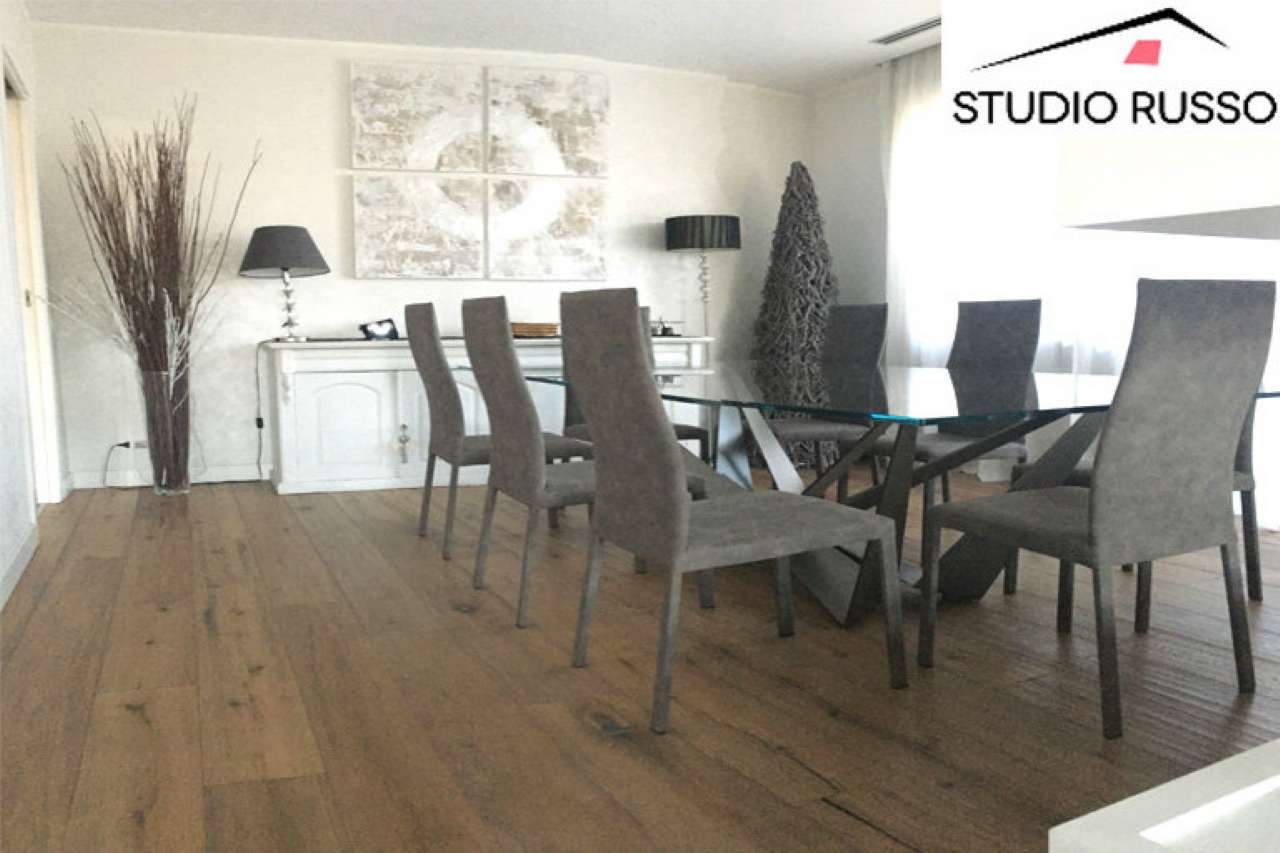 Appartamento ROMA vendita  FLEMING Via della Mendola Studio Russo Srl