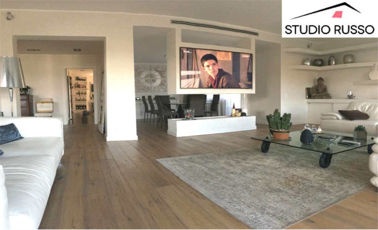 Appartamento ROMA vendita  FLEMING Via della Mendola Studio Russo Srl