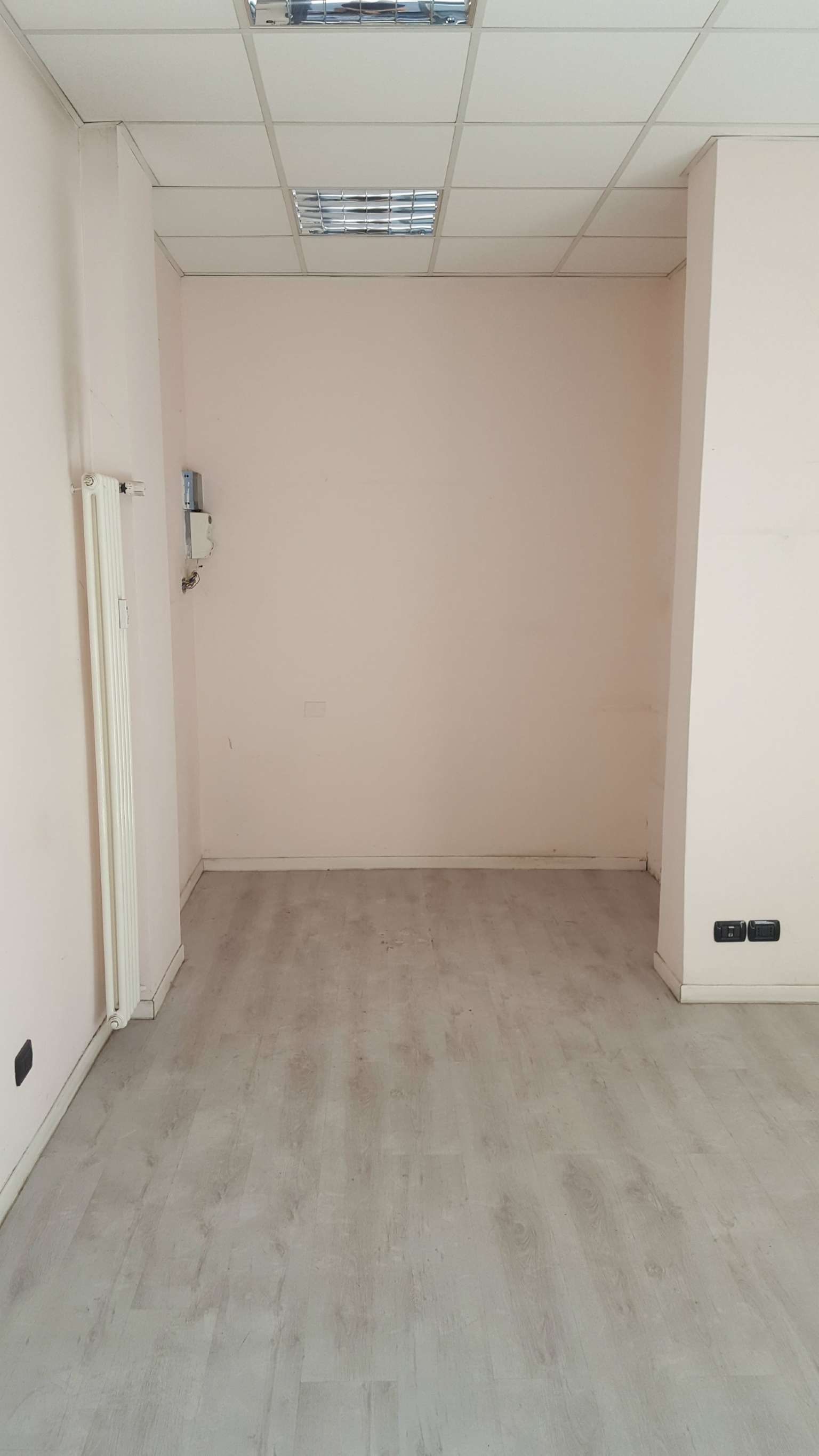 Negozio - Loc.Com. TORINO affitto  PARELLA Rieti Gabetti Torino Pronda