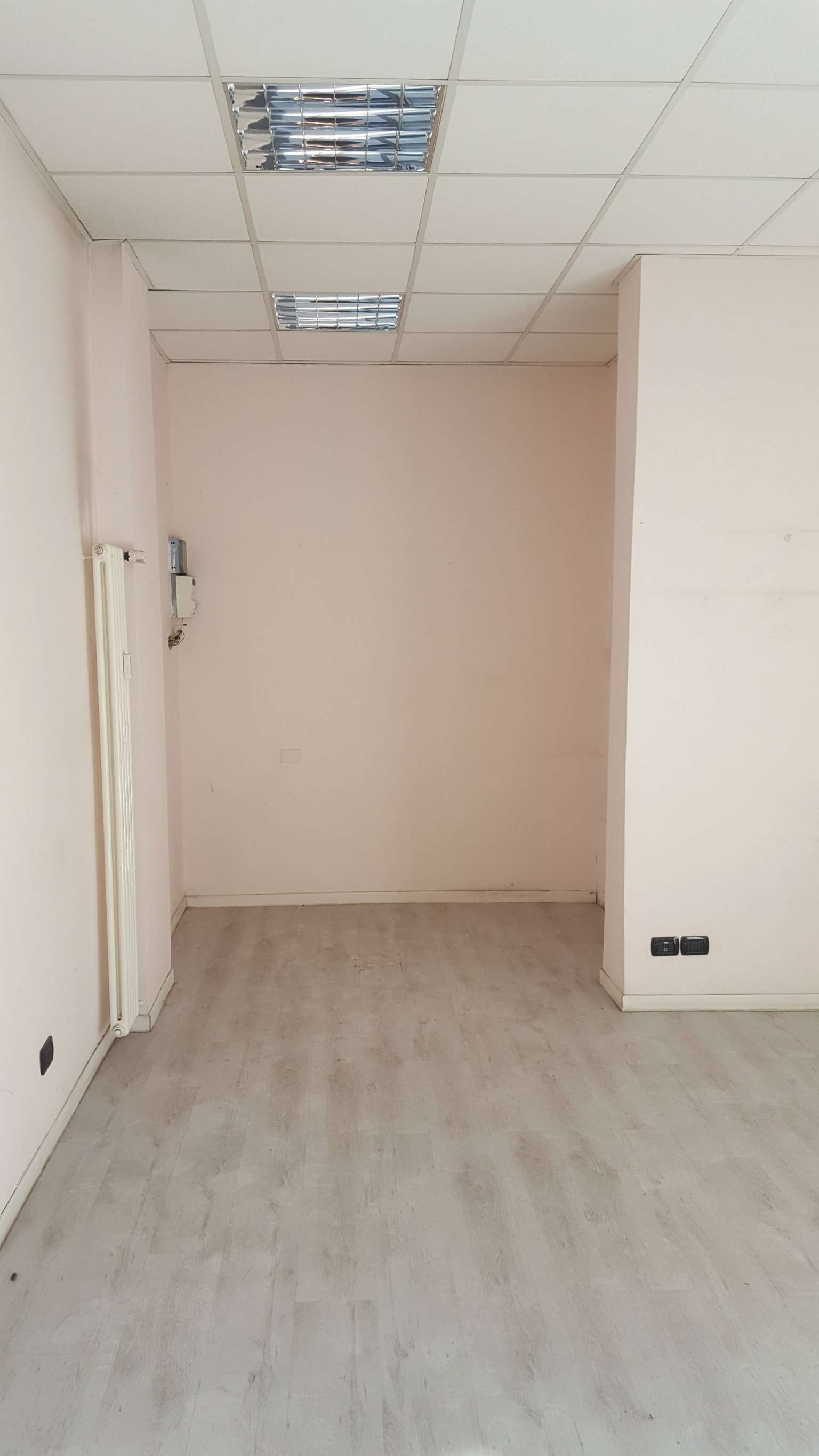 Negozio - Loc.Com. TORINO affitto  PARELLA Rieti Gabetti Torino Pronda