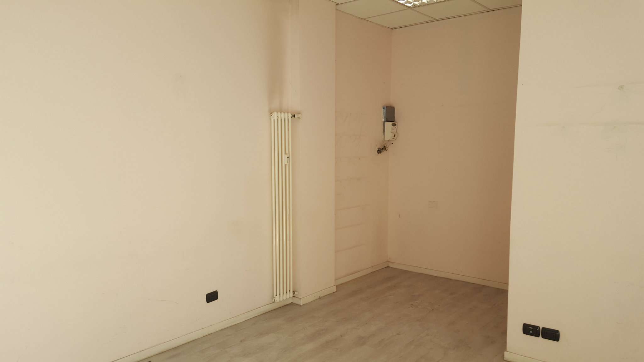 Negozio - Loc.Com. TORINO affitto  PARELLA Rieti Gabetti Torino Pronda