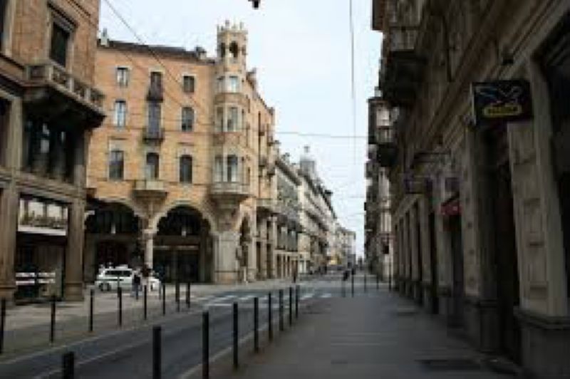 Appartamento TORINO affitto  CENTRO re umberto casa veloce