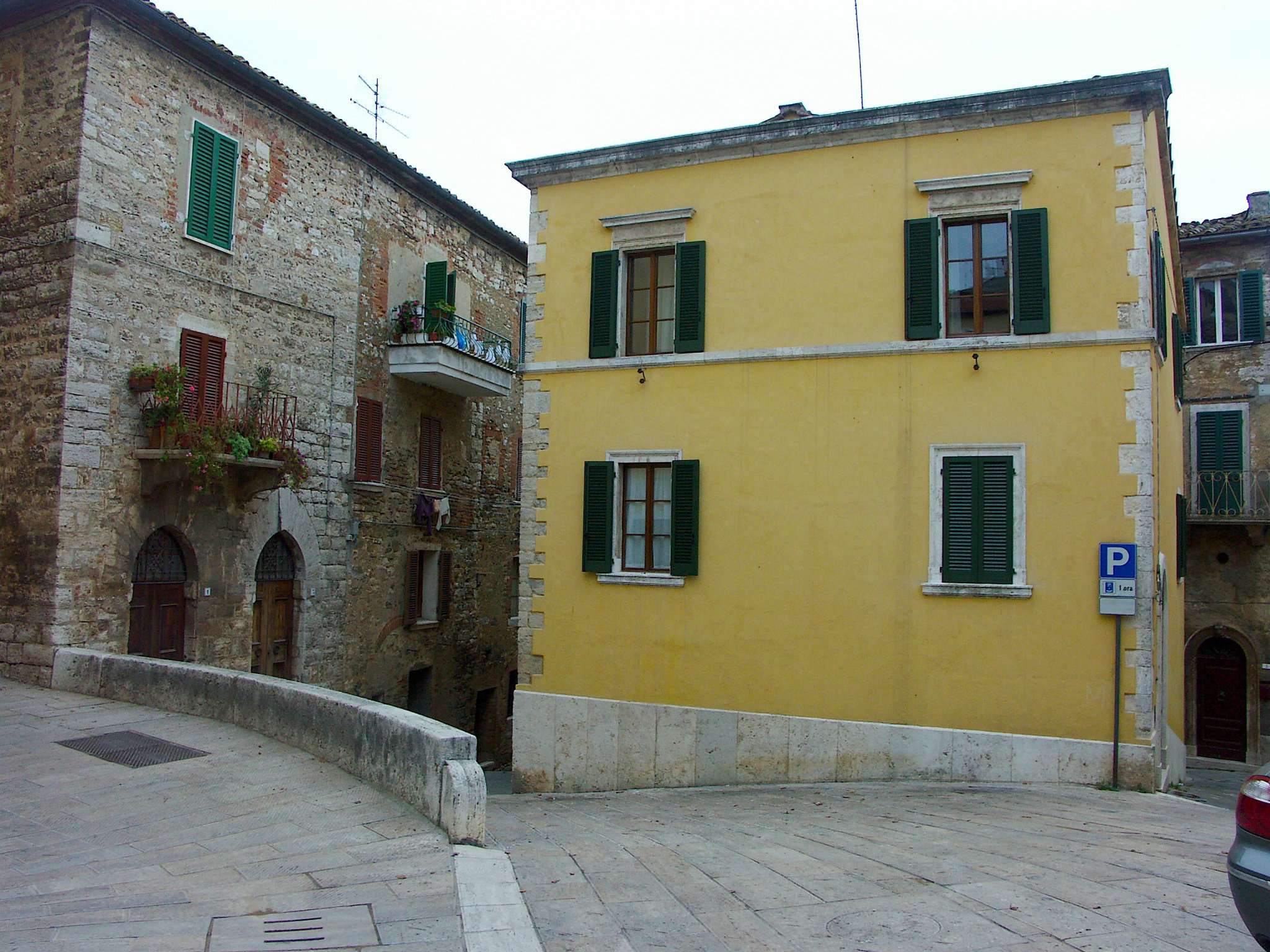  rapolano terme vendita quart:  amarilli s.a.s. di amarilli cutolo e c.