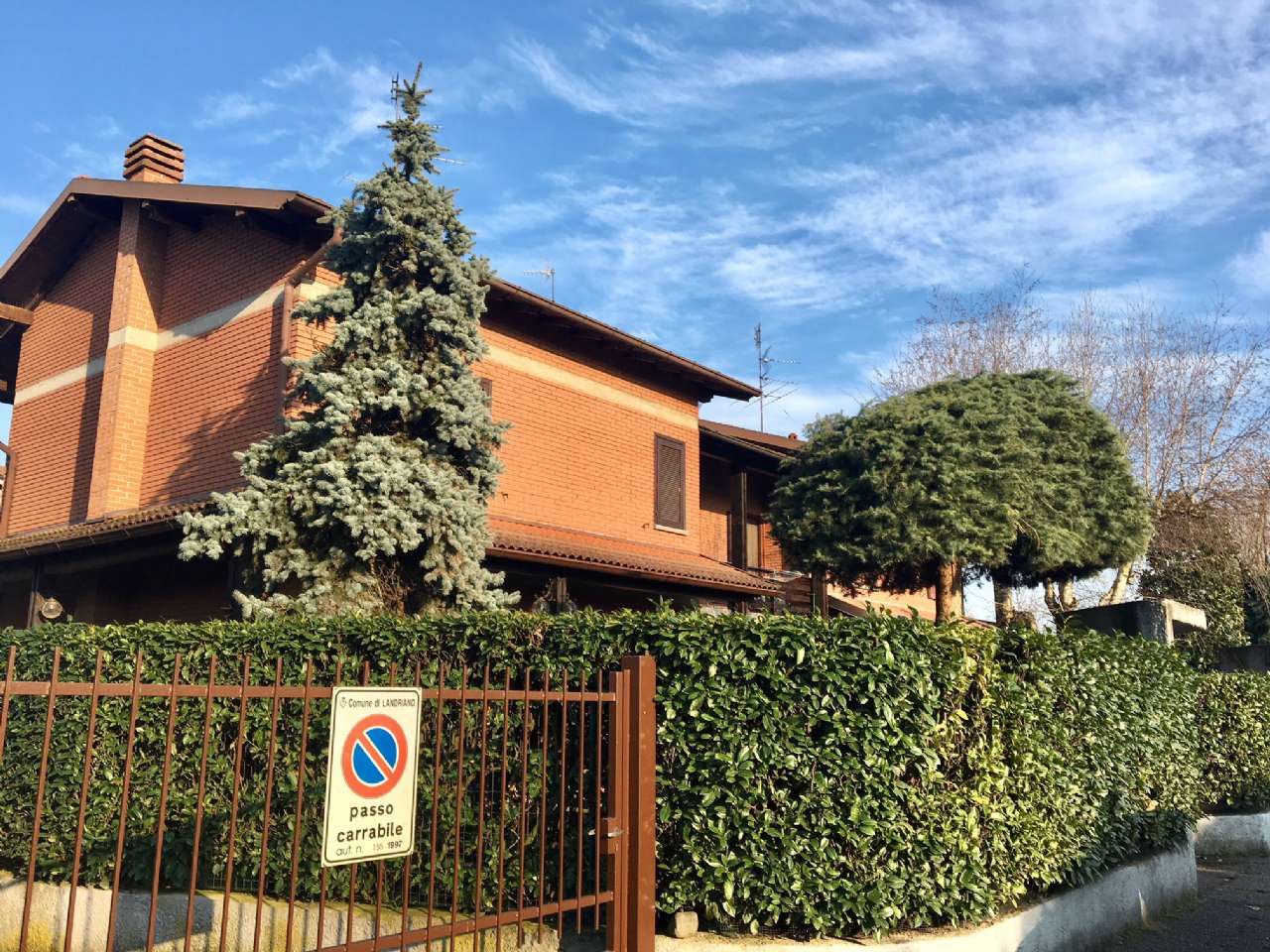 Villa LANDRIANO vendita   Nenni Amarilli S.a.s. di Amarilli Cutolo e C.