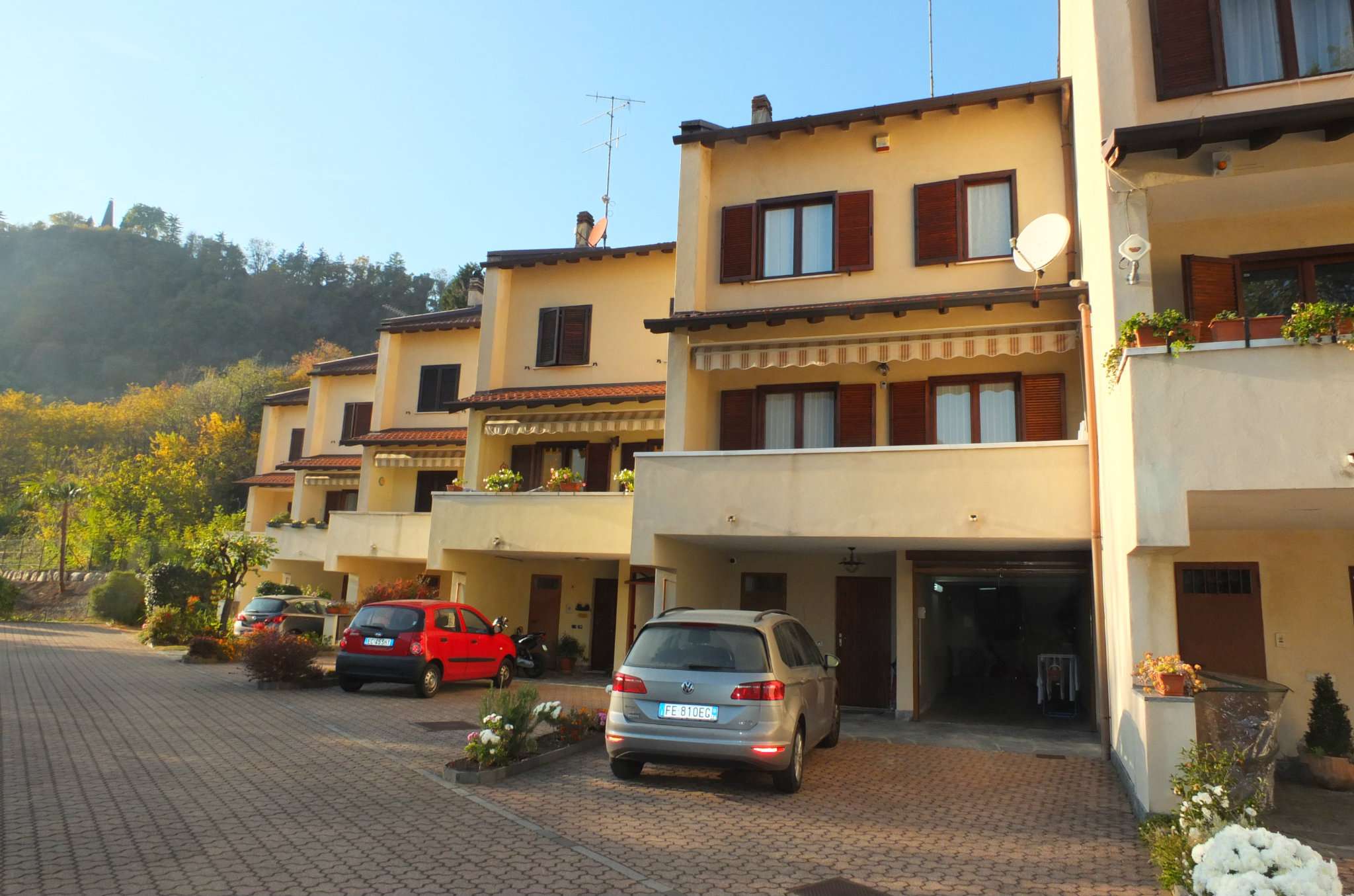 Villa Affiancata - Schiera CASTELVECCANA vendita    Immobitecno di Rivi Roberto