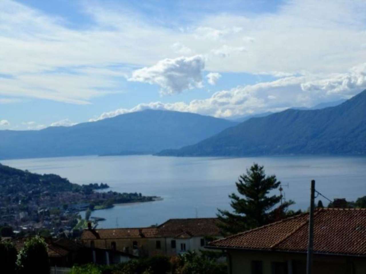  luino vendita quart:  immobitecno di rivi roberto