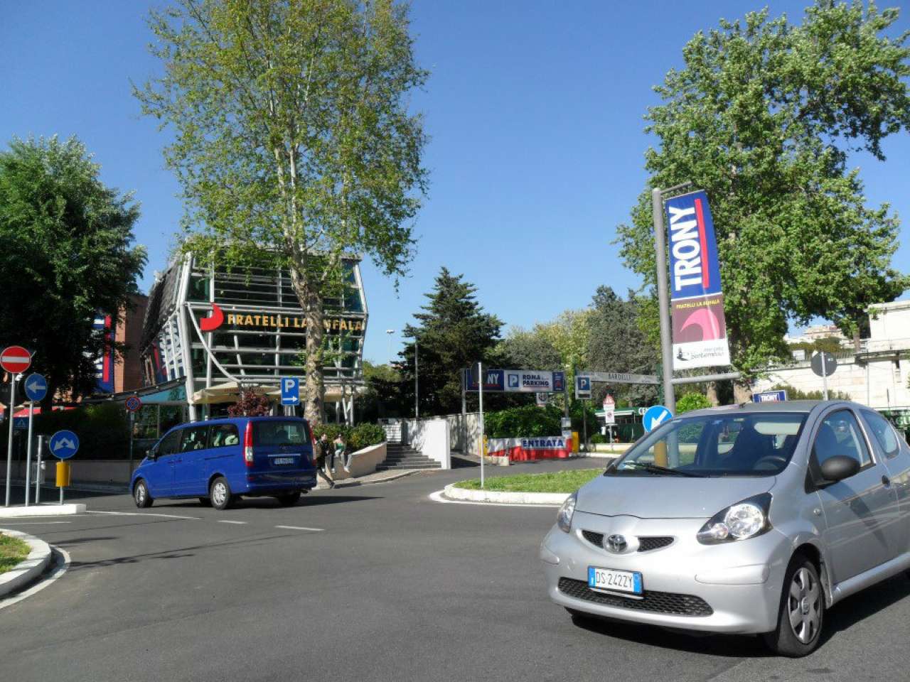 Box auto - Posto auto ROMA vendita  FLEMING  Mr case