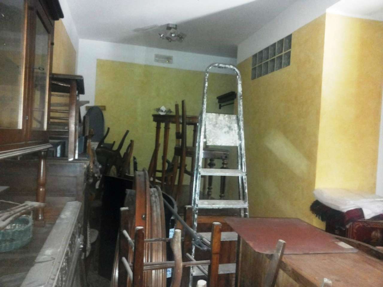 Negozio - Loc.Com. ROMA vendita  Cassia flaminia gallese Mr case