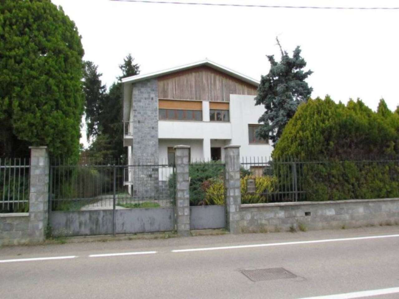 Villa LOCATE VARESINO vendita    Studio d'affari Immobiliari Peroni Mario