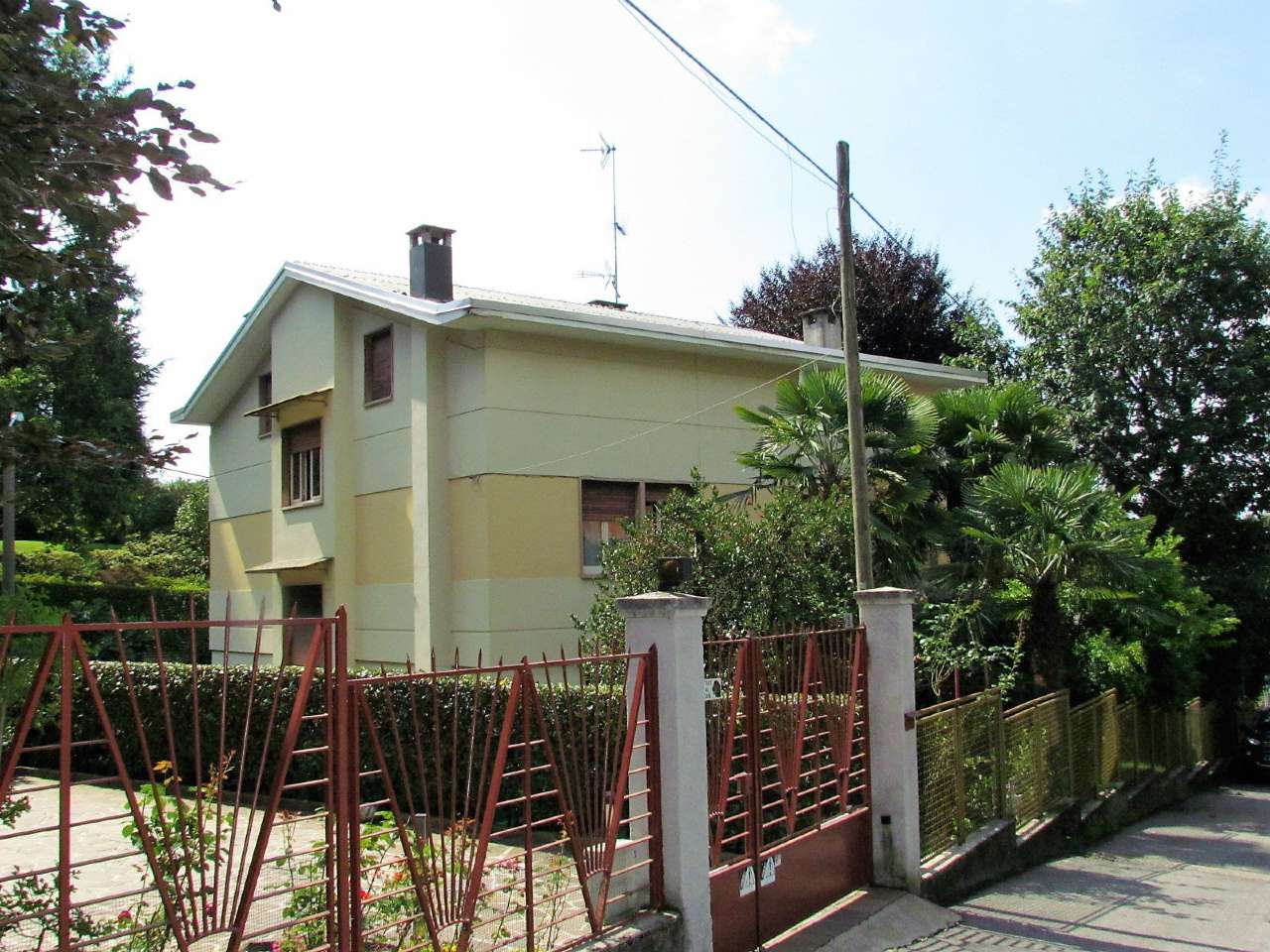 Villa TRADATE vendita   Cimarosa Studio d'affari Immobiliari Peroni Mario