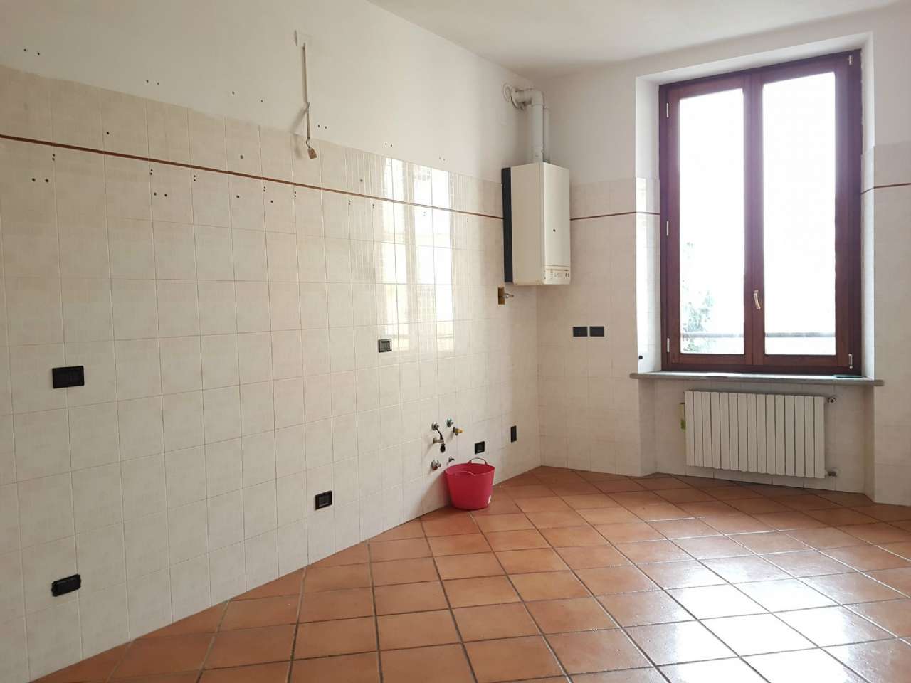  tradate affitto quart:  studio d'affari immobiliari peroni mario