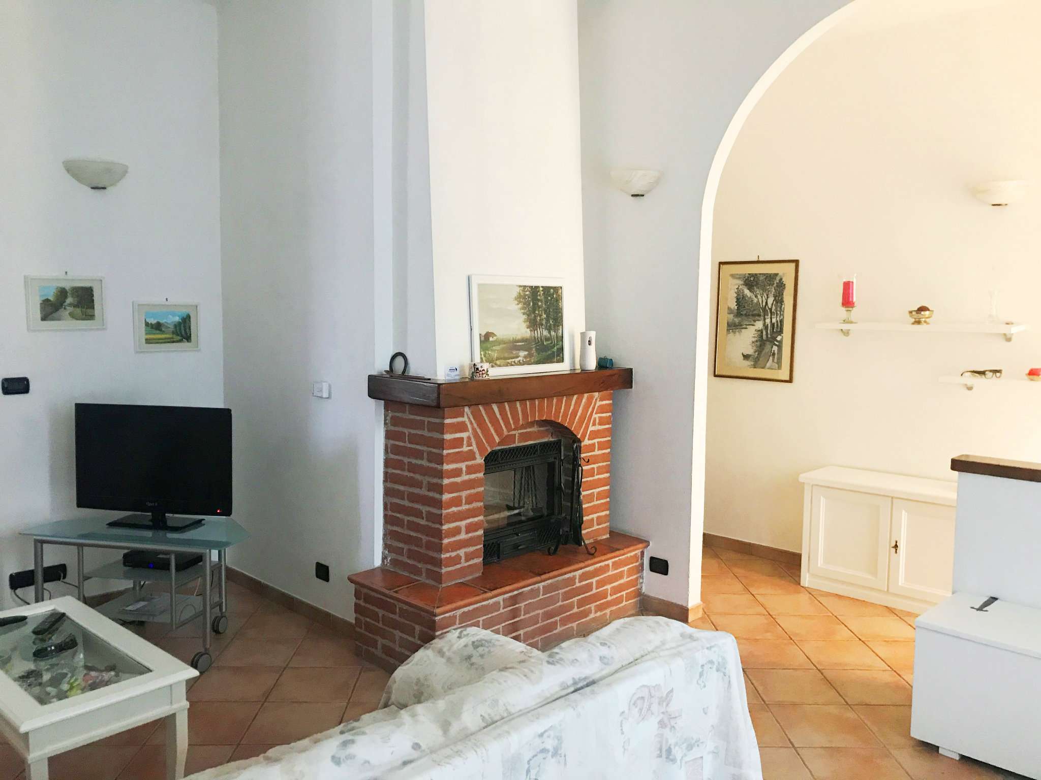 Villa Unifamiliare - Indipendente CASTELLETTO D