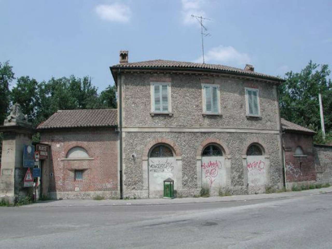 Villa VILLASANTA vendita   Dei Mille Immobiliare Limuti