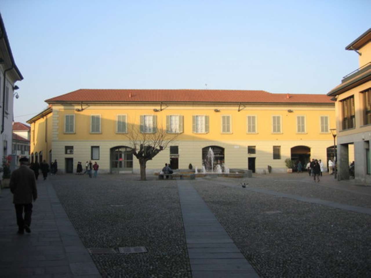 Stabile Intero - Palazzo, 0, Vendita - Cernusco Sul Naviglio