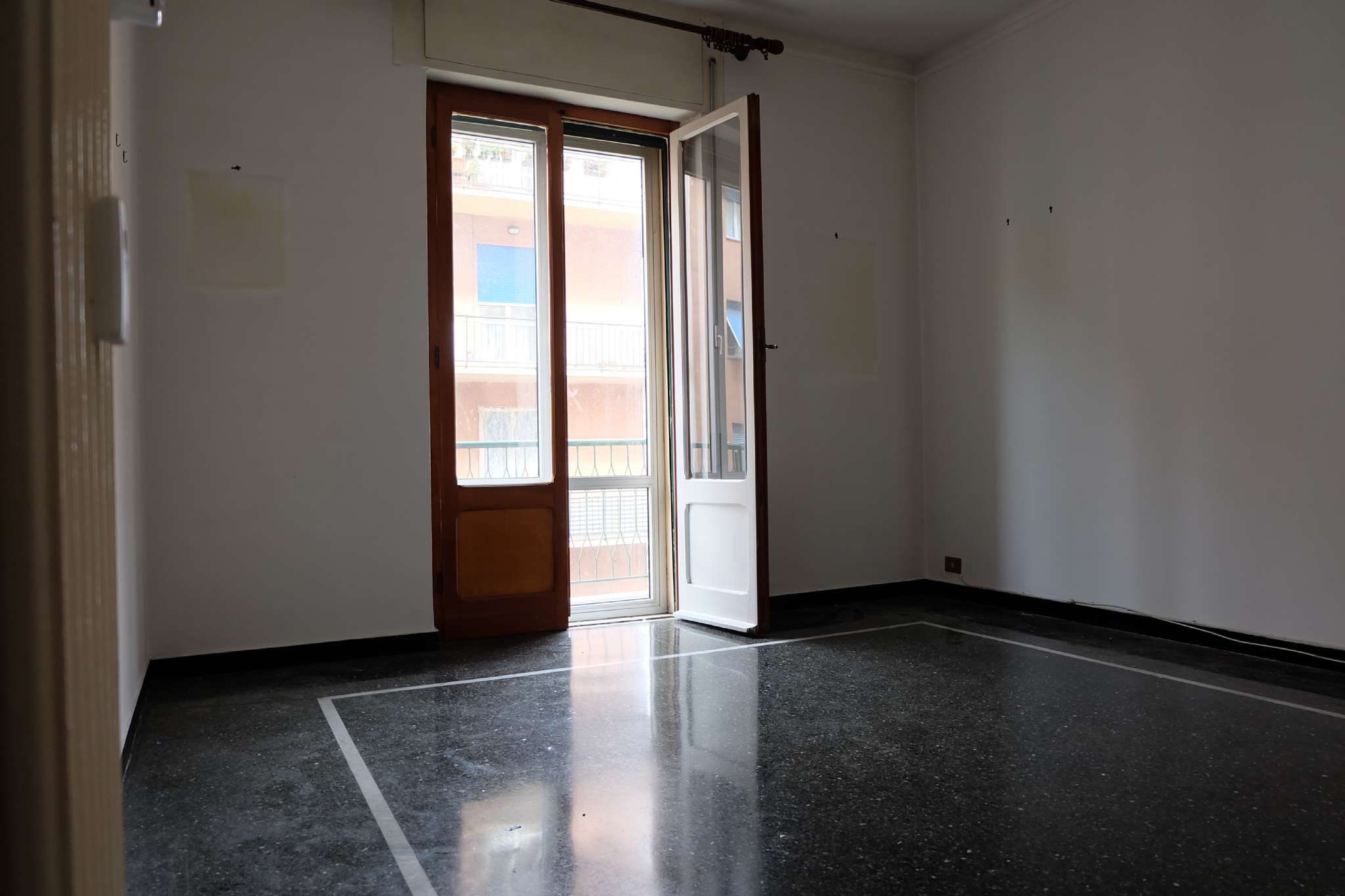 Appartamento GENOVA vendita   Montello Agim Casa