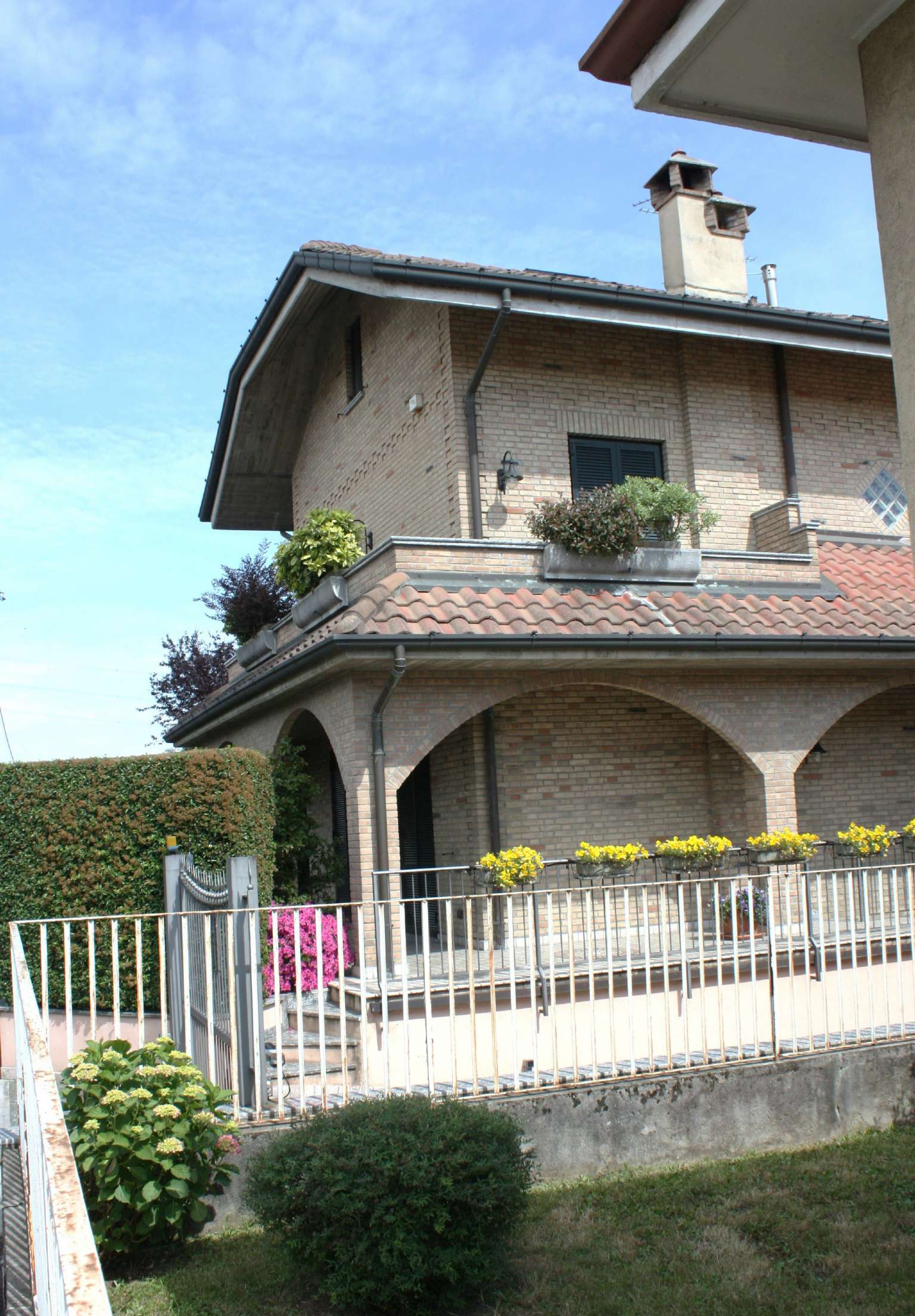 Villa NOVA MILANESE vendita   via manzoni Shiva Immobiliare