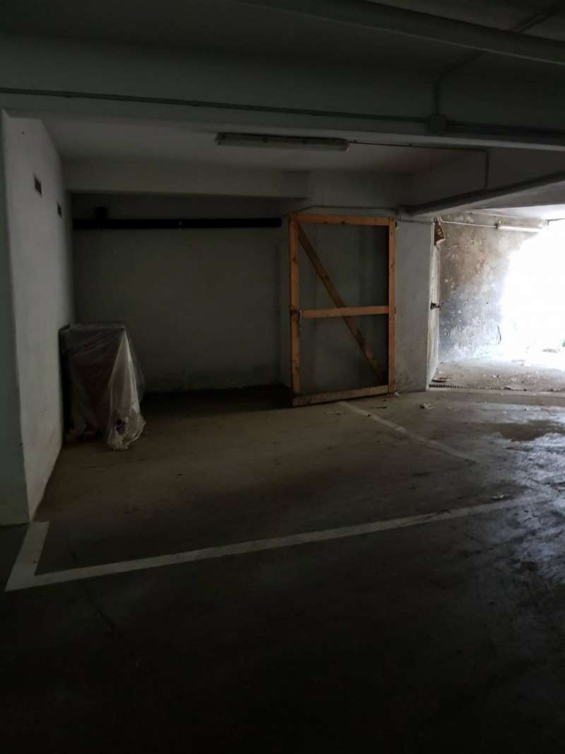 Box auto - Posto auto ROMA vendita  QUARTO MIGLIO  RoyalHouse