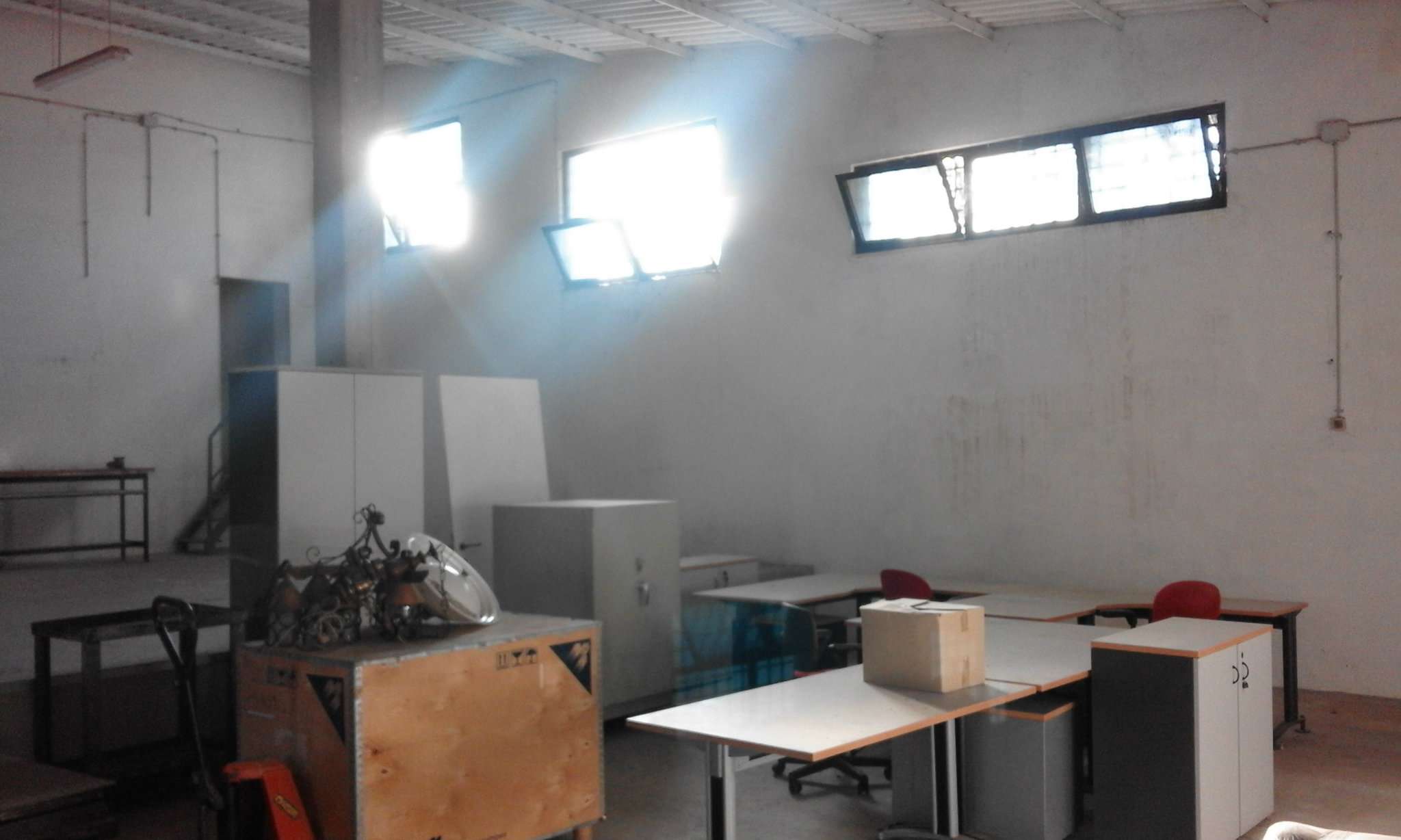 Capannoni (Tutti) ROMA affitto  LAURENTINA laurentina RoyalHouse