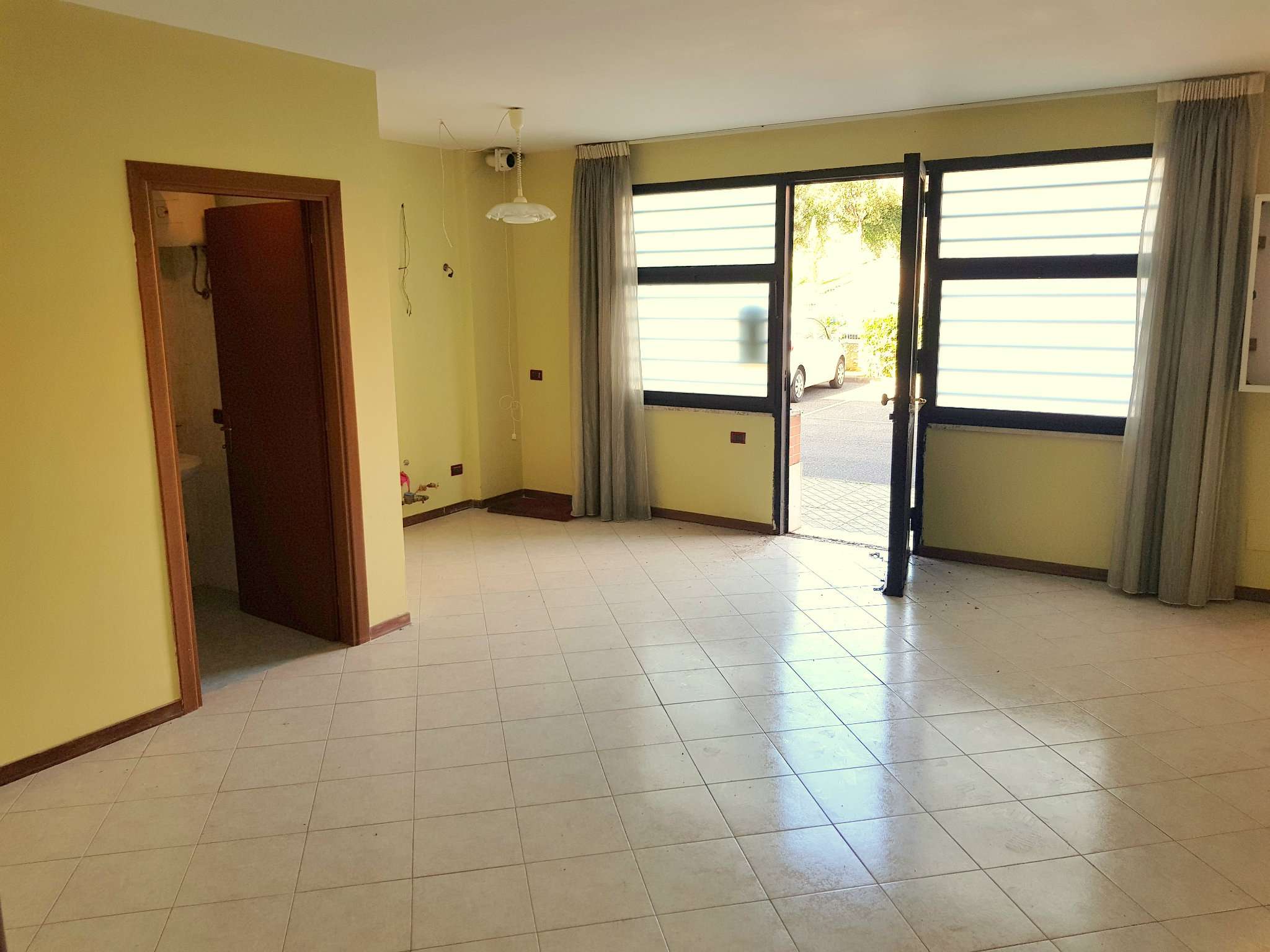  roma vendita quart: laurentina royalhouse