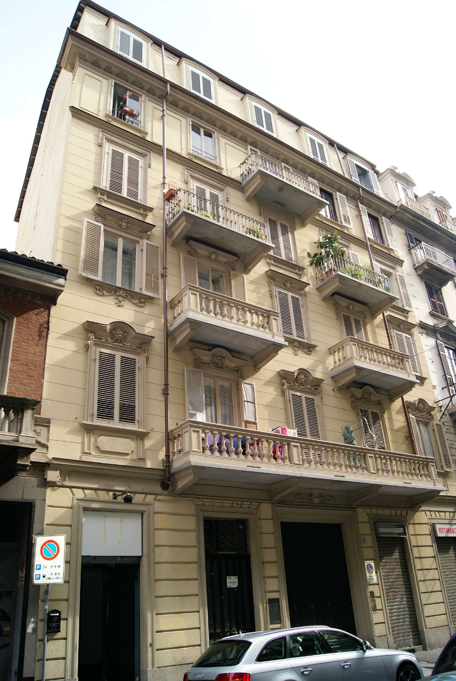  torino vendita quart: san salvario studio-immobiliare-frejus-s.a.s.