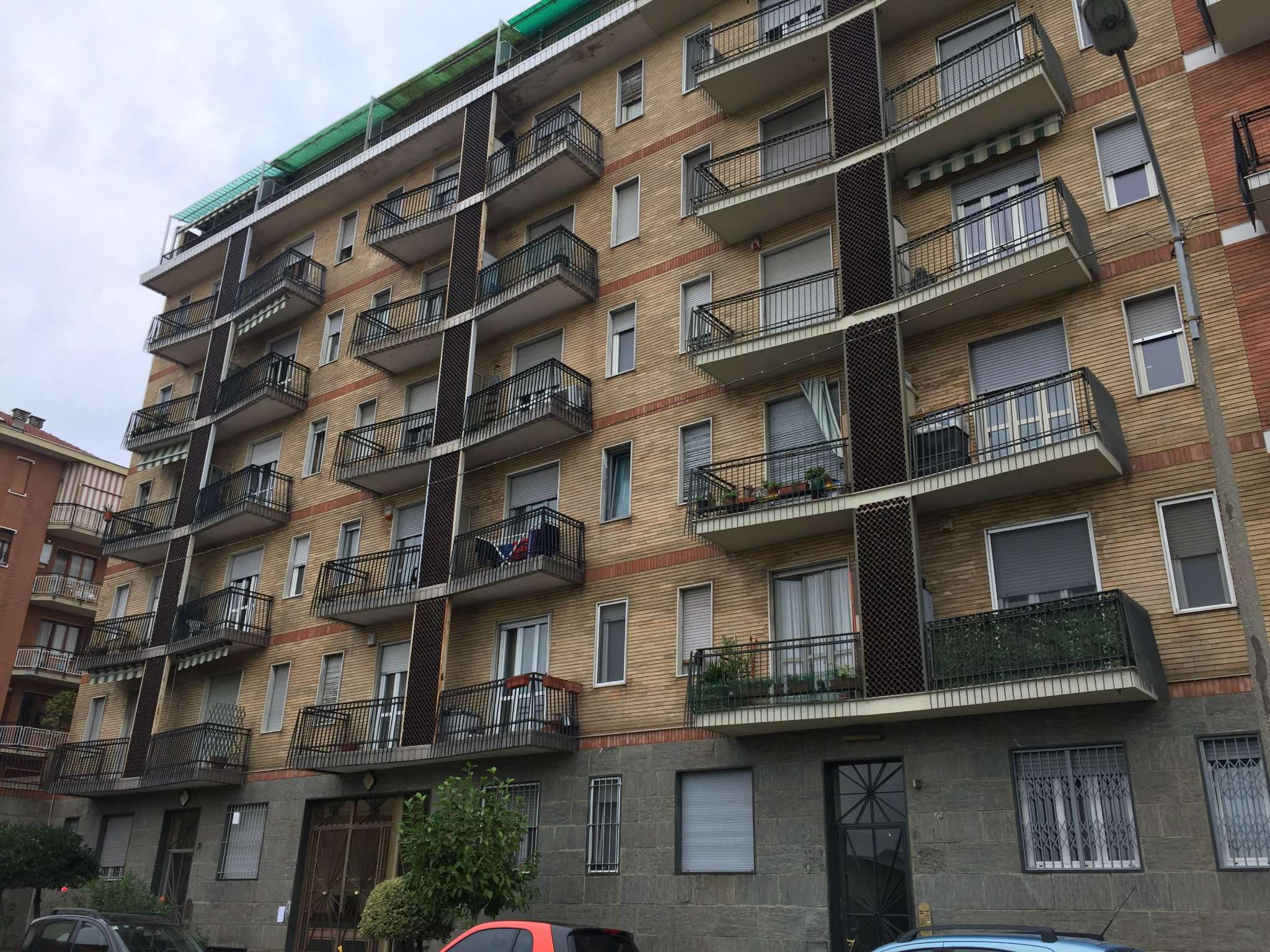  torino vendita quart: parella studio immobiliare frejus s.a.s.