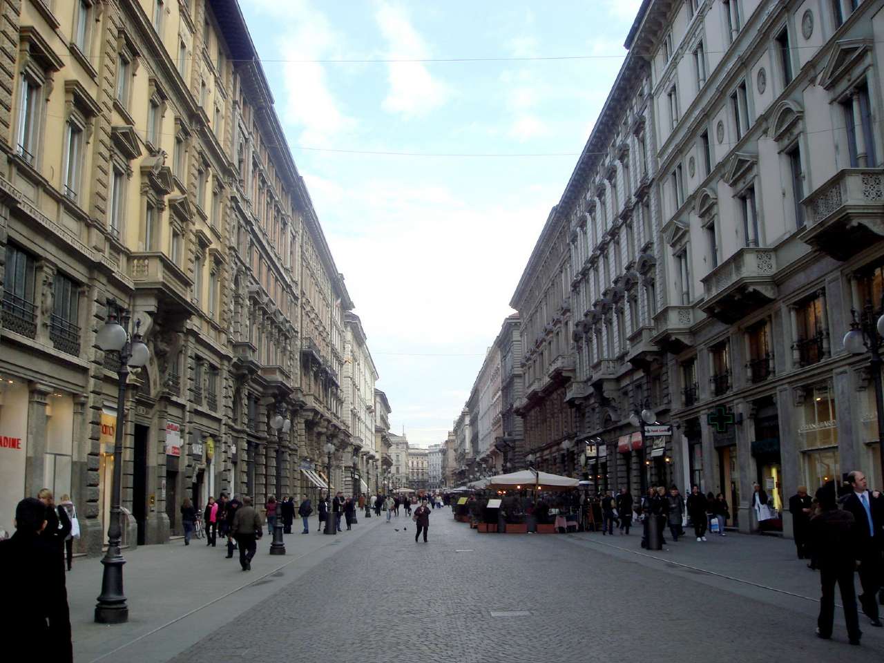 Negozio - Loc.Com. MILANO affitto  CENTRO STORICO Via Meravigli ML PROPERTIES