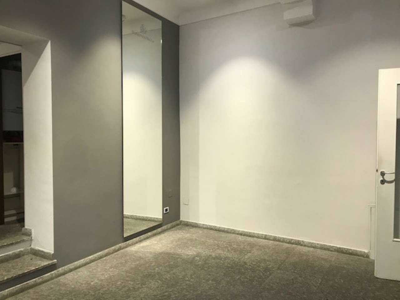 Negozio - Loc.Com. MILANO affitto  CENTRO STORICO Via Sant'Andrea ML PROPERTIES