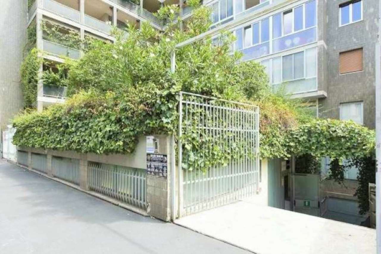 Appartamento MILANO vendita  DE ANGELI Giovanni Cantoni MENOZZI IMMOBILIARE